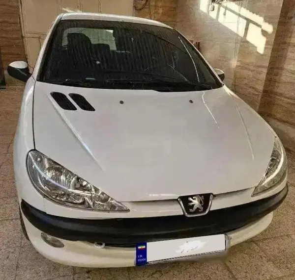 پژو، 206
