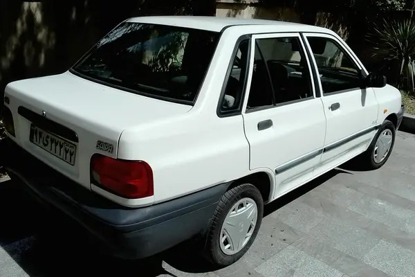 پراید، صندوق دار