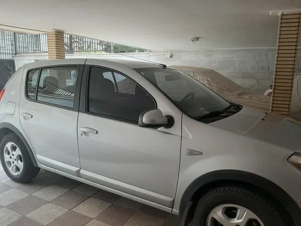 رنو، ساندرو