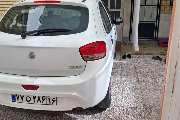 تیبا، هاچ بک
