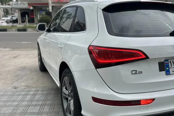 آئودی، Q5