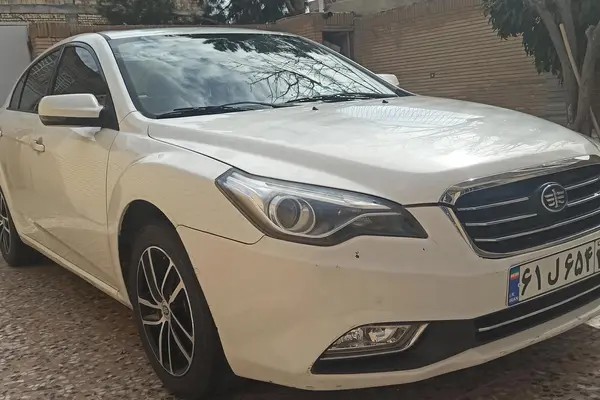 بسترن، B50F