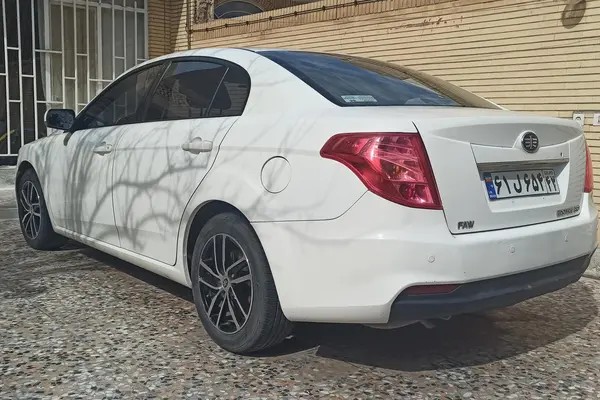 بسترن، B50F
