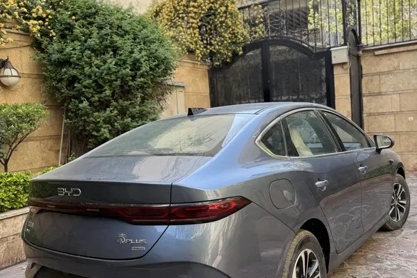 بی وای دی، چین ال DMi
