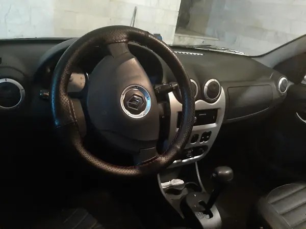 رنو، ساندرو