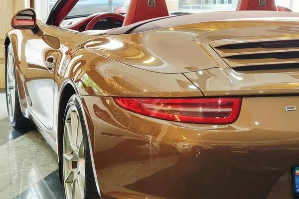 پورشه، 911