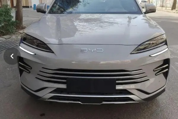 بی وای دی، سانگ پلاس DMi