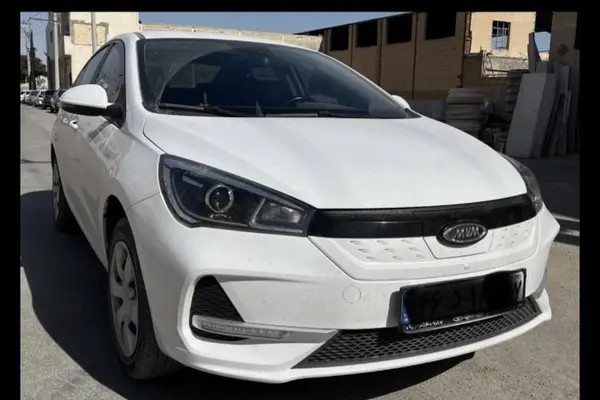 ام وی ام، آریزو 5ev