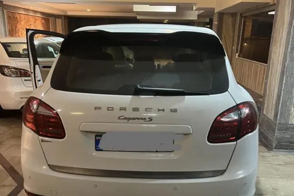 پورشه، کاین