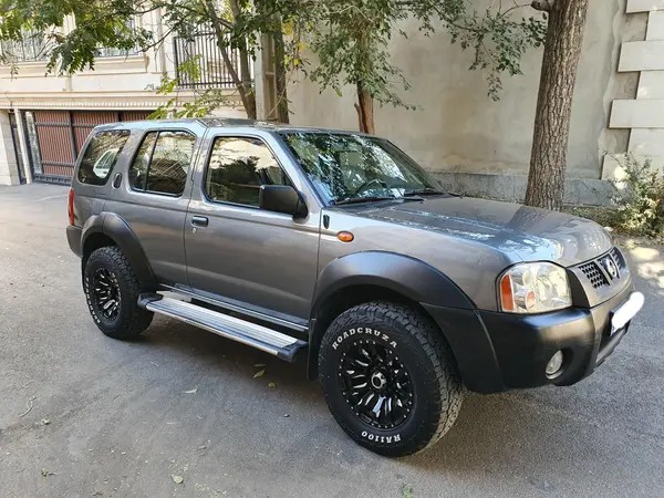 نیسان، رونیز