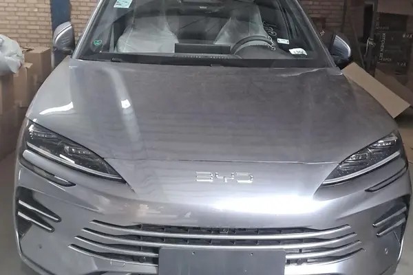 بی وای دی، سانگ پلاس DMi