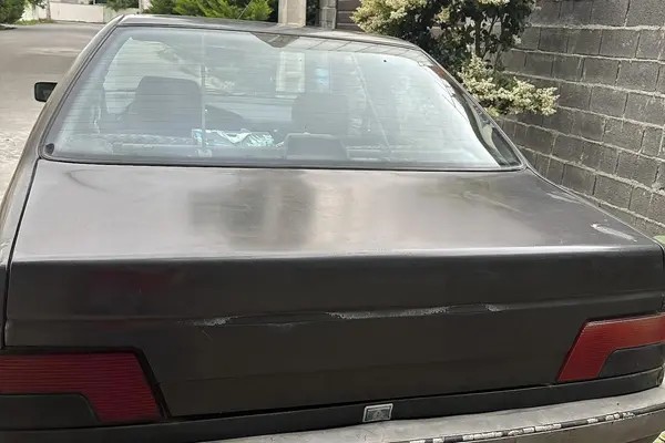 پژو، 405
