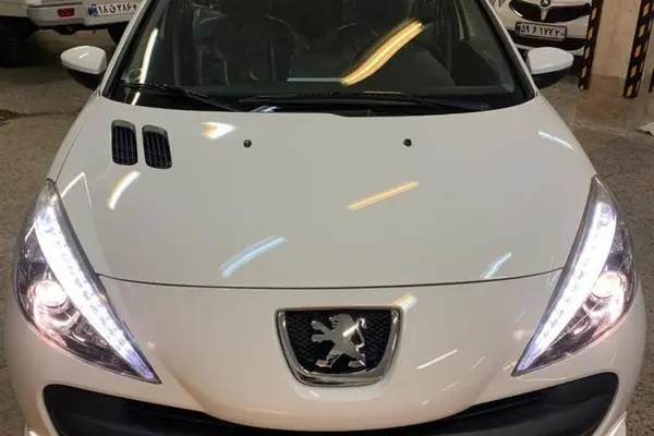 پژو، 207