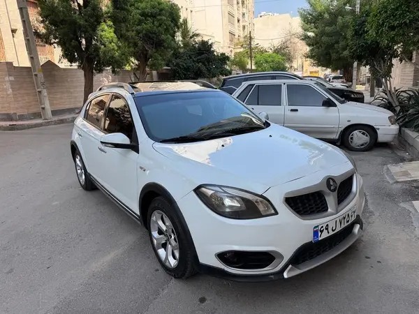 برلیانس، کراس