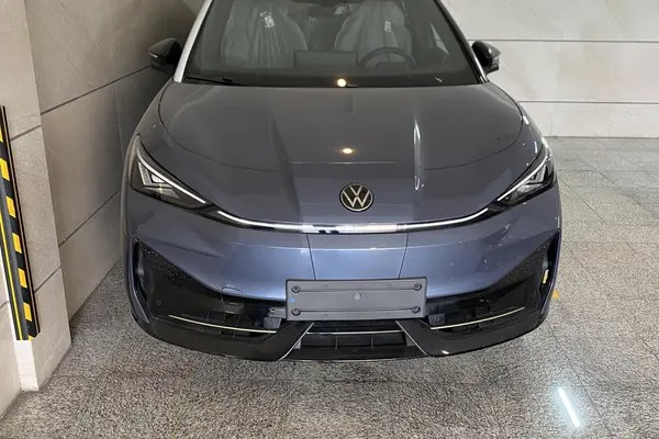 فولکس، آی دی یونیکس