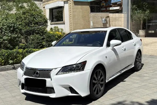لکسوس، GS