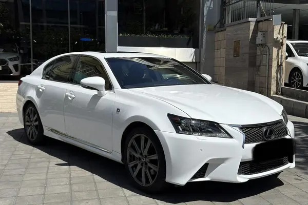 لکسوس، GS