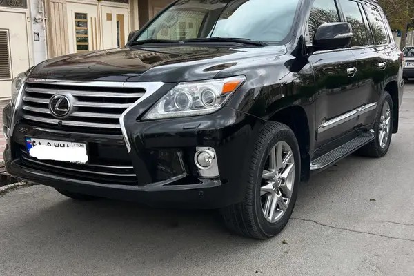 لکسوس، LX