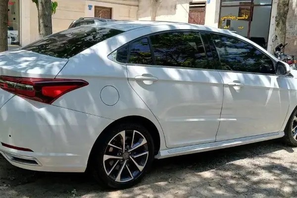 چری، آریزو 6