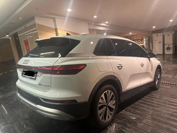آئودی، Q5 e-tron