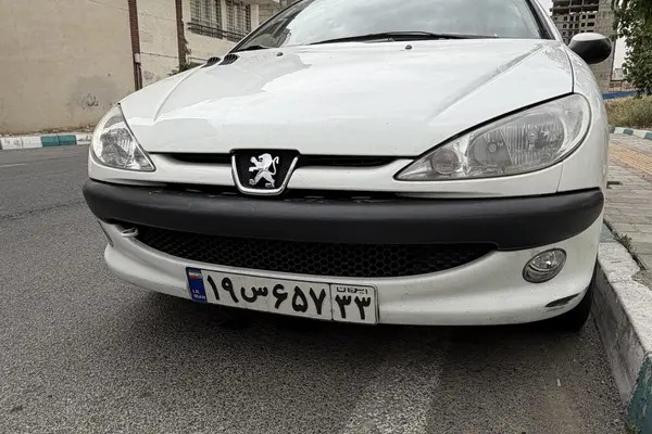 پژو، 206