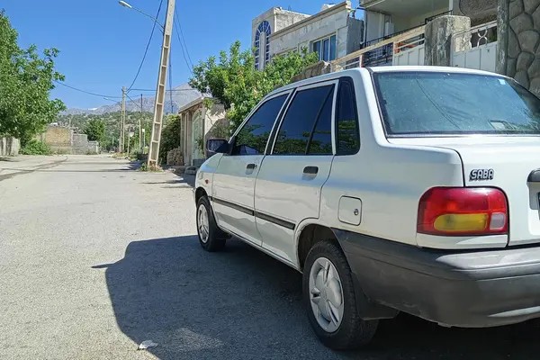 پراید، صندوق دار