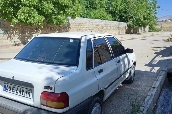 پراید، صندوق دار