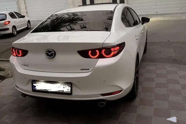 مزدا، 3 وارداتی