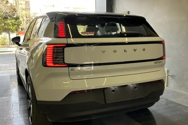 ولوو، EX30