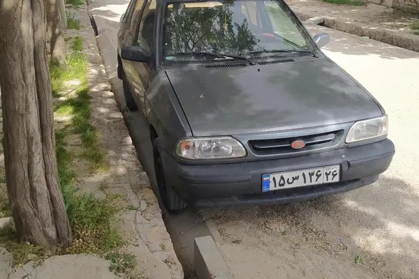 پراید، صندوق دار
