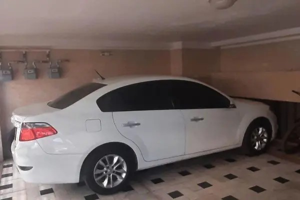 برلیانس، H330
