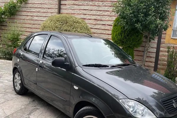 تیبا، هاچ بک