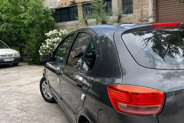 تیبا، هاچ بک
