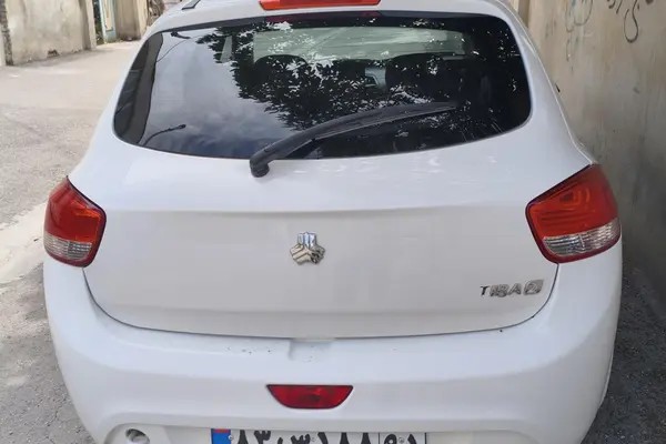 تیبا، هاچ بک