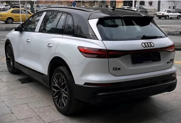 آئودی، Q5 e-tron