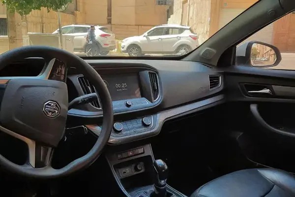 ام جی، 360