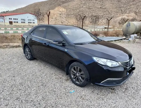 ام جی، 360