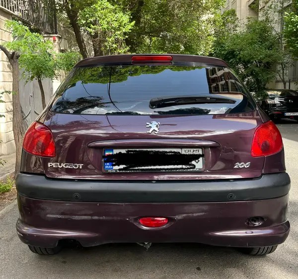 پژو، 206