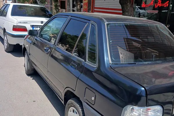 پراید، صندوق دار