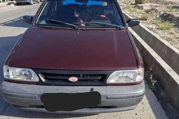 پراید، صندوق دار