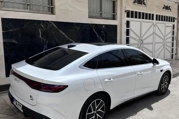 بی وای دی، چین ال DMi