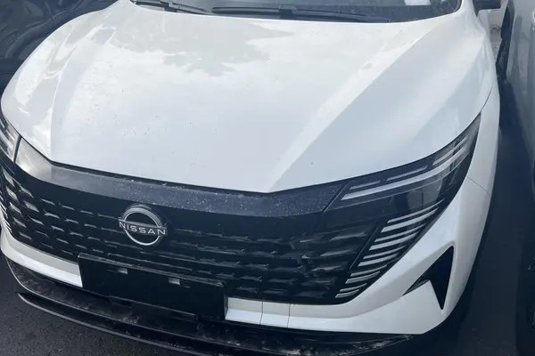 نیسان، قشقایی
