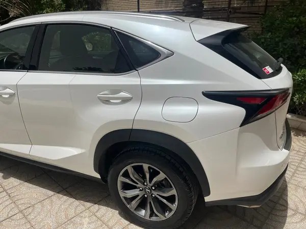 لکسوس، NX