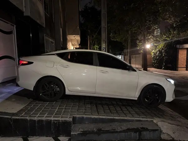کی ام سی، J7