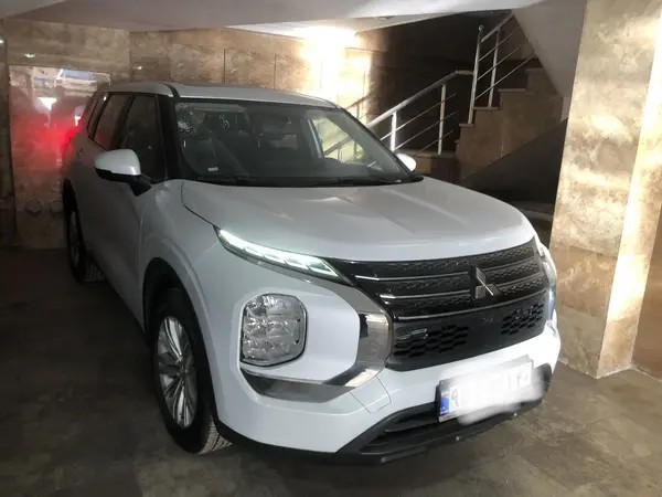 میتسوبیشی، اوتلندر