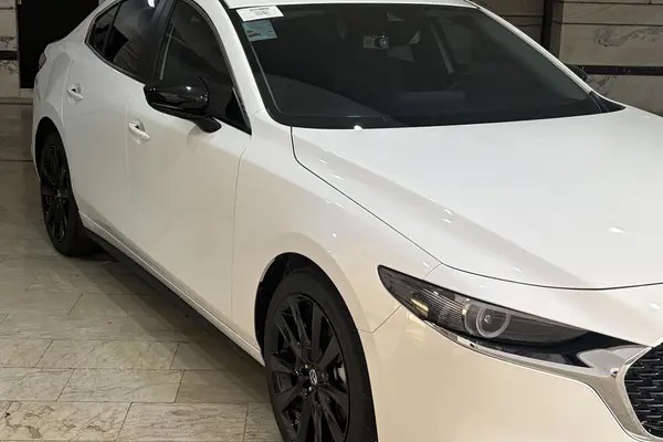 مزدا، 3 وارداتی