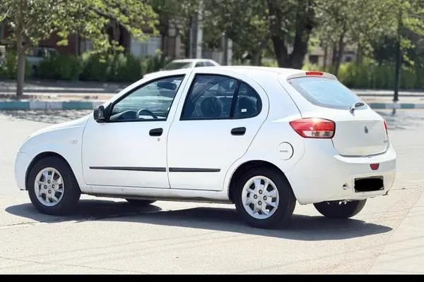 تیبا، هاچ بک