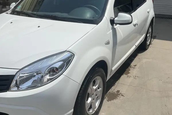رنو، ساندرو