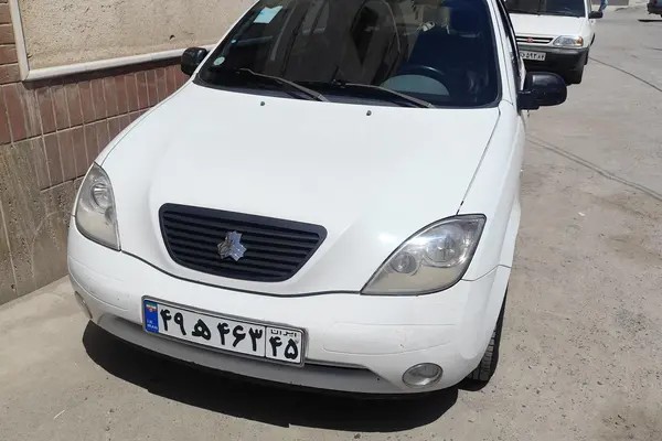 تیبا، هاچ بک