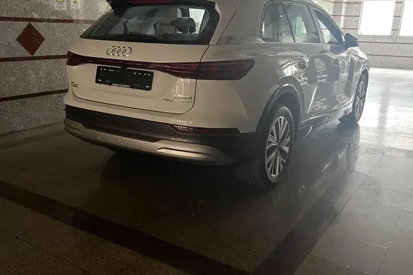 آئودی، Q5 e-tron